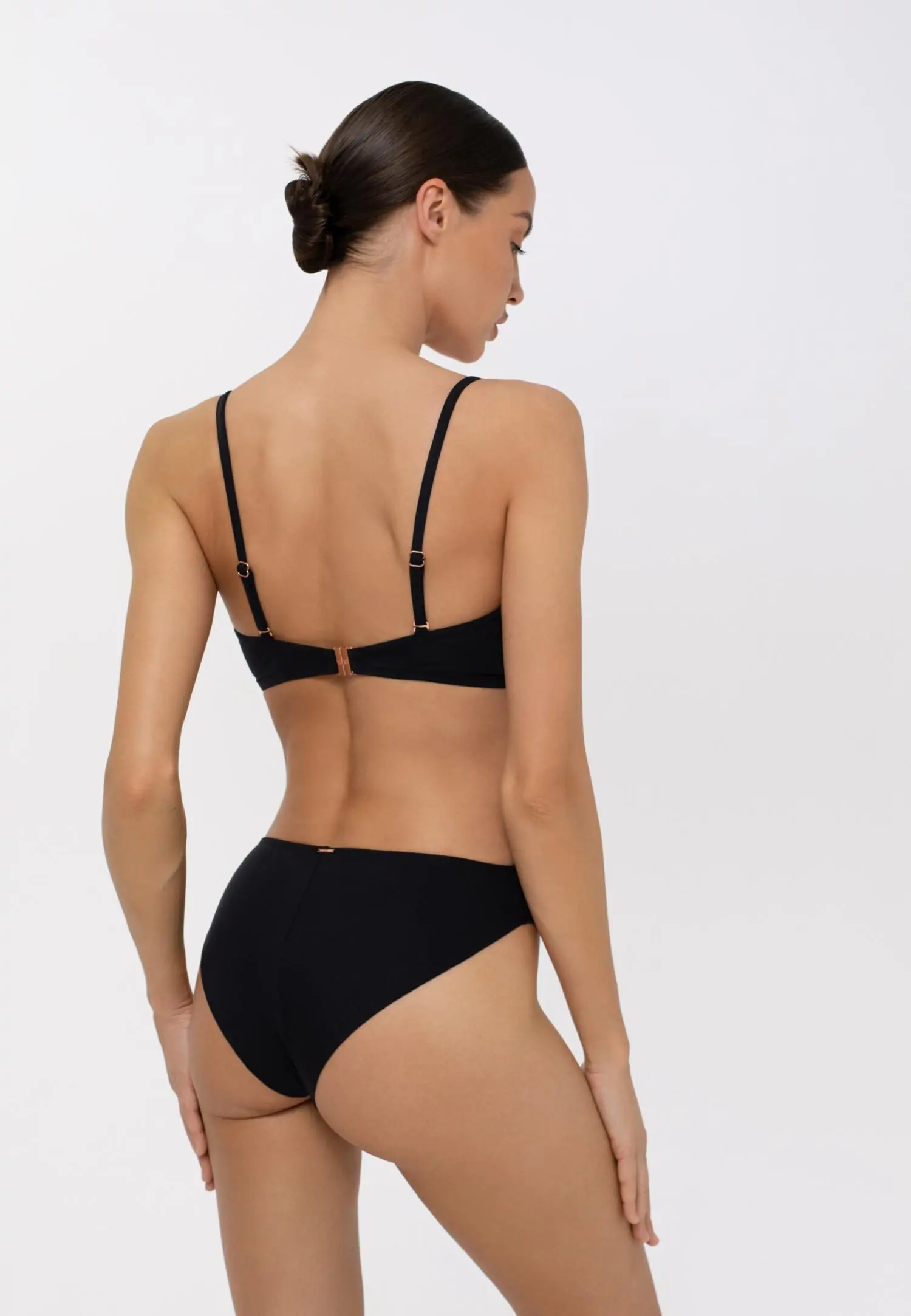 Верх купальника L2328-Y-862-N Marc & André